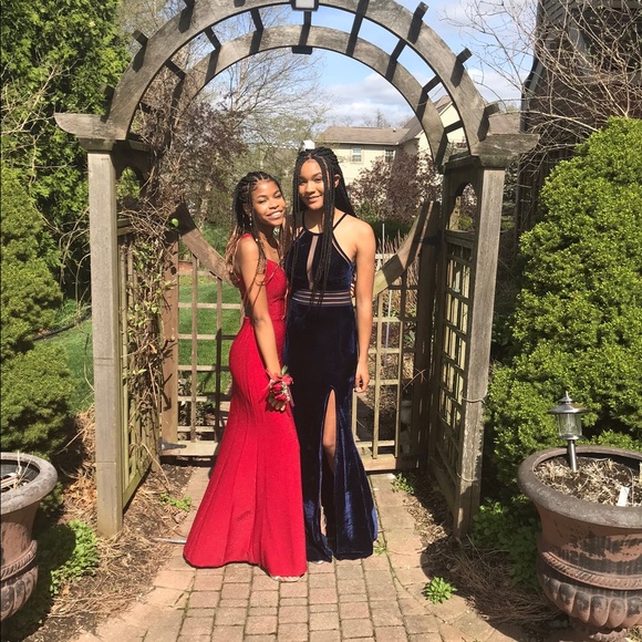 David’s Bridal Navy Velvet Prom Gown - Picture 3 of 5